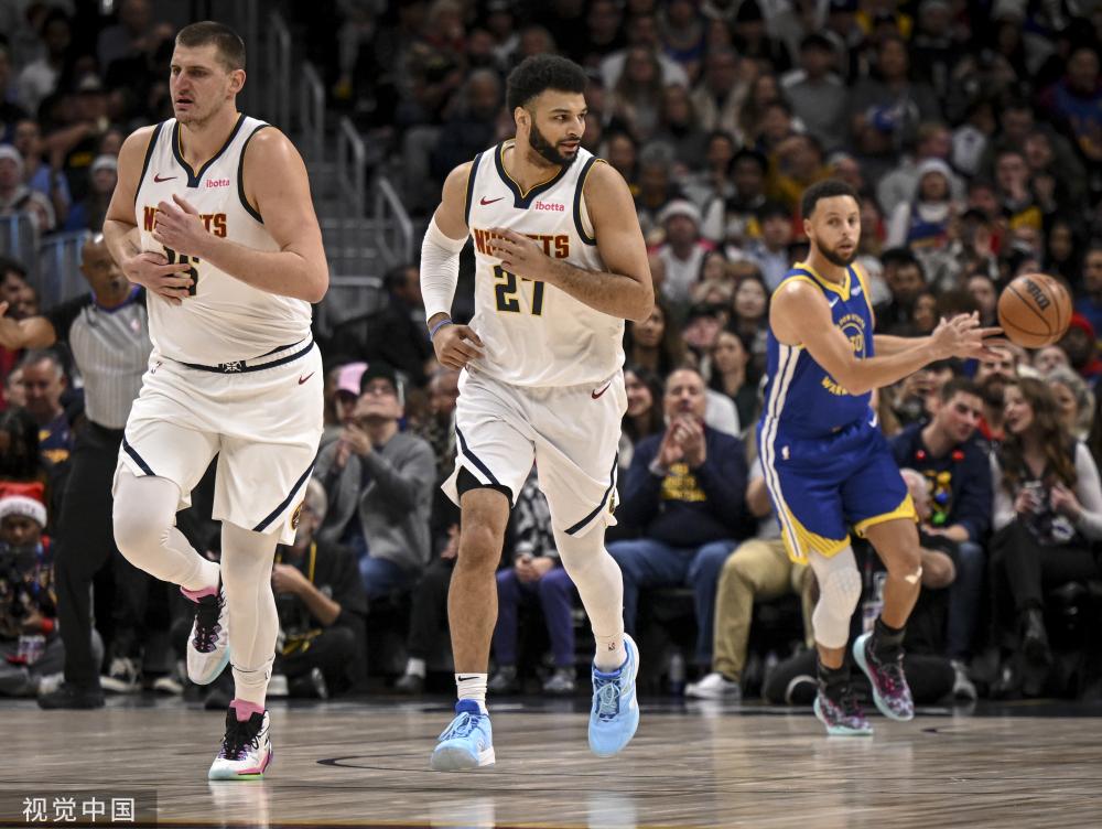 行了頻繁的 行了頻繁的