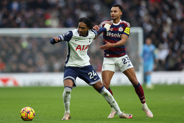 被西班牙足 被西班牙足