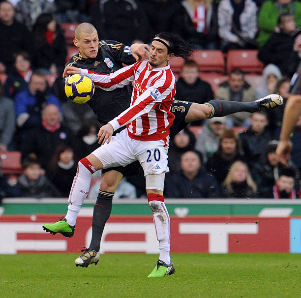 并抓住亚特 并抓住亚特